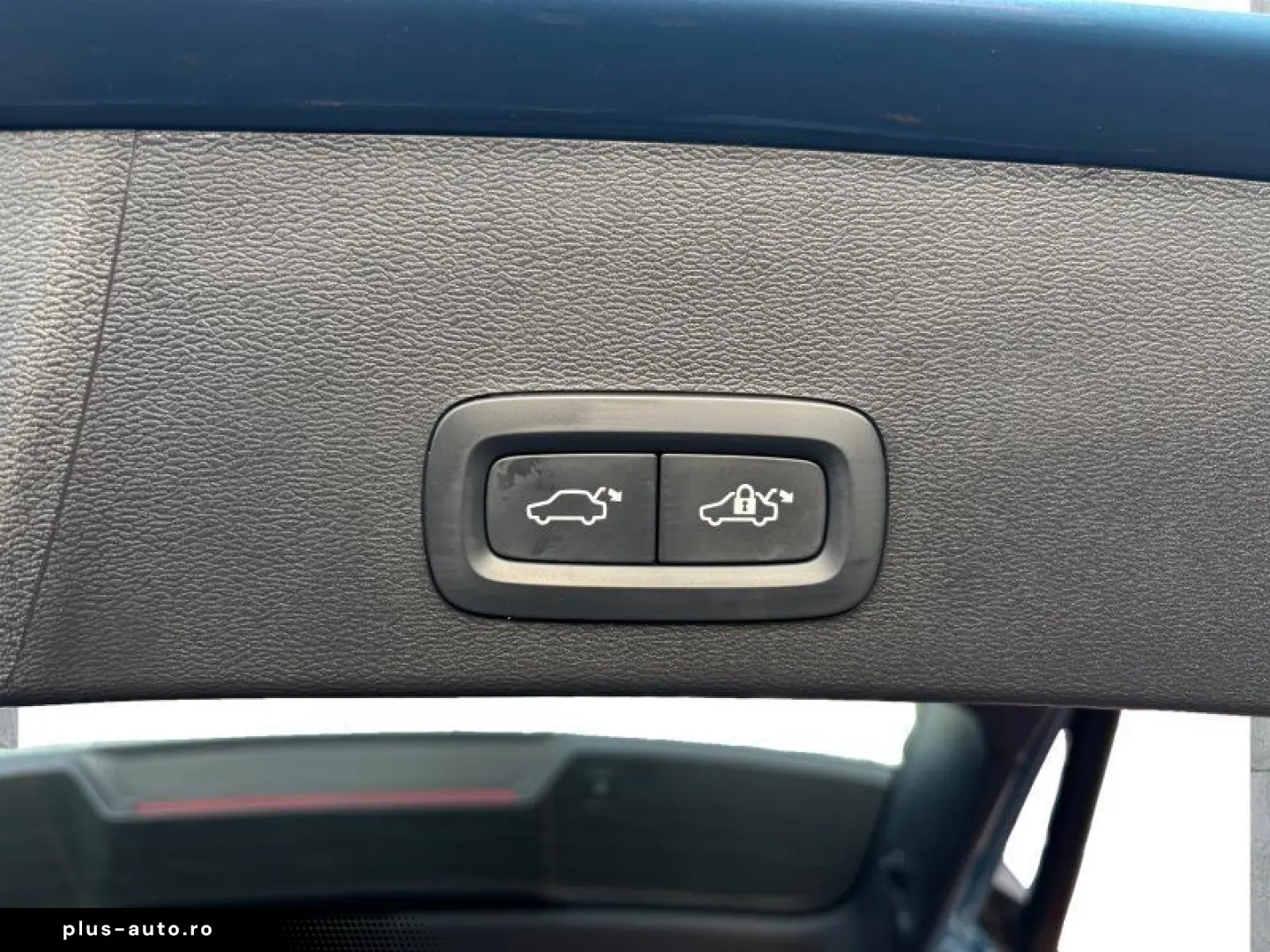 VOLVO XC40 Core 2WD