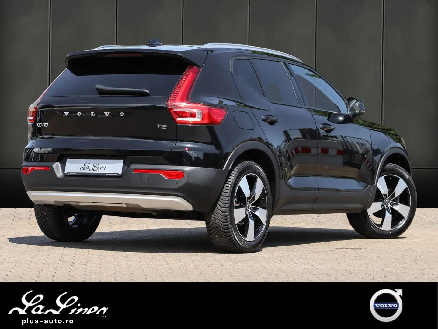 VOLVO XC40 T2 Momentum Pro NP 41.400 - INTELLI-PRO AHK