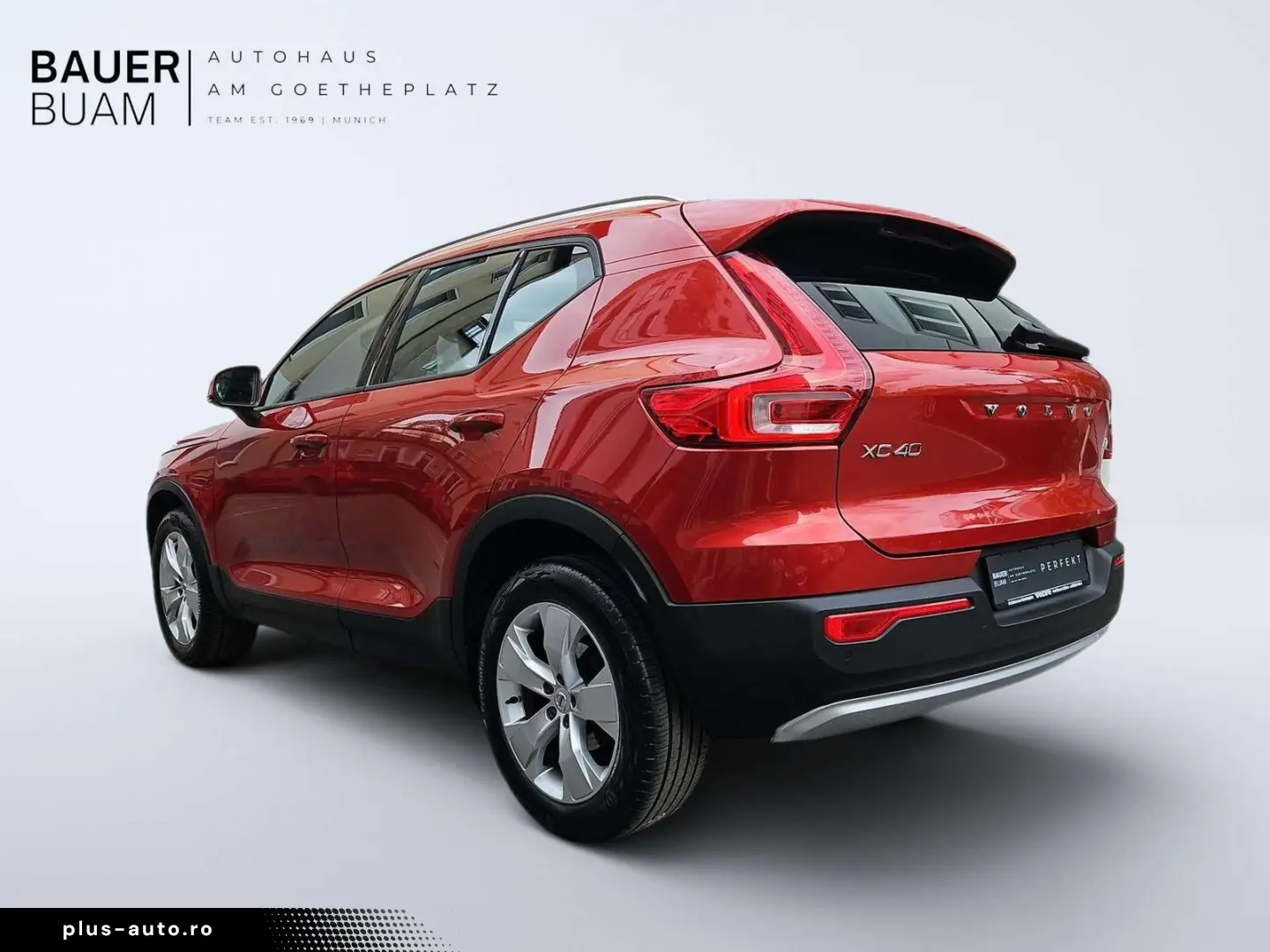 VOLVO XC40 Momentum Pro 2WD