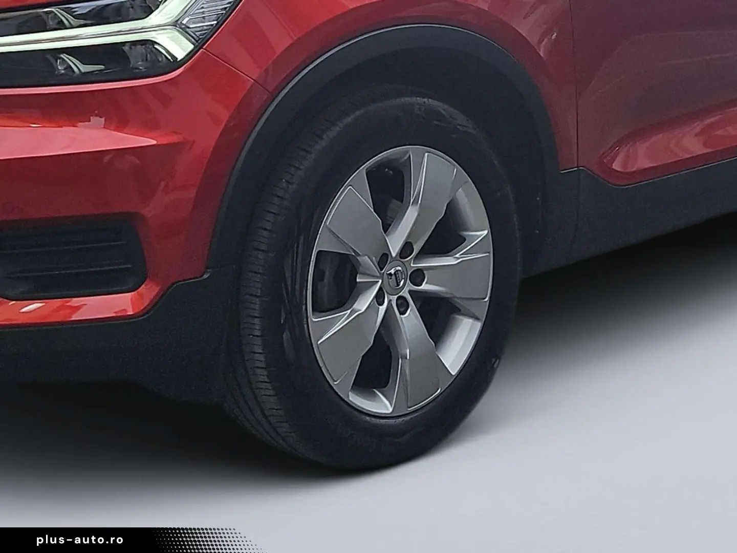 VOLVO XC40 Momentum Pro 2WD