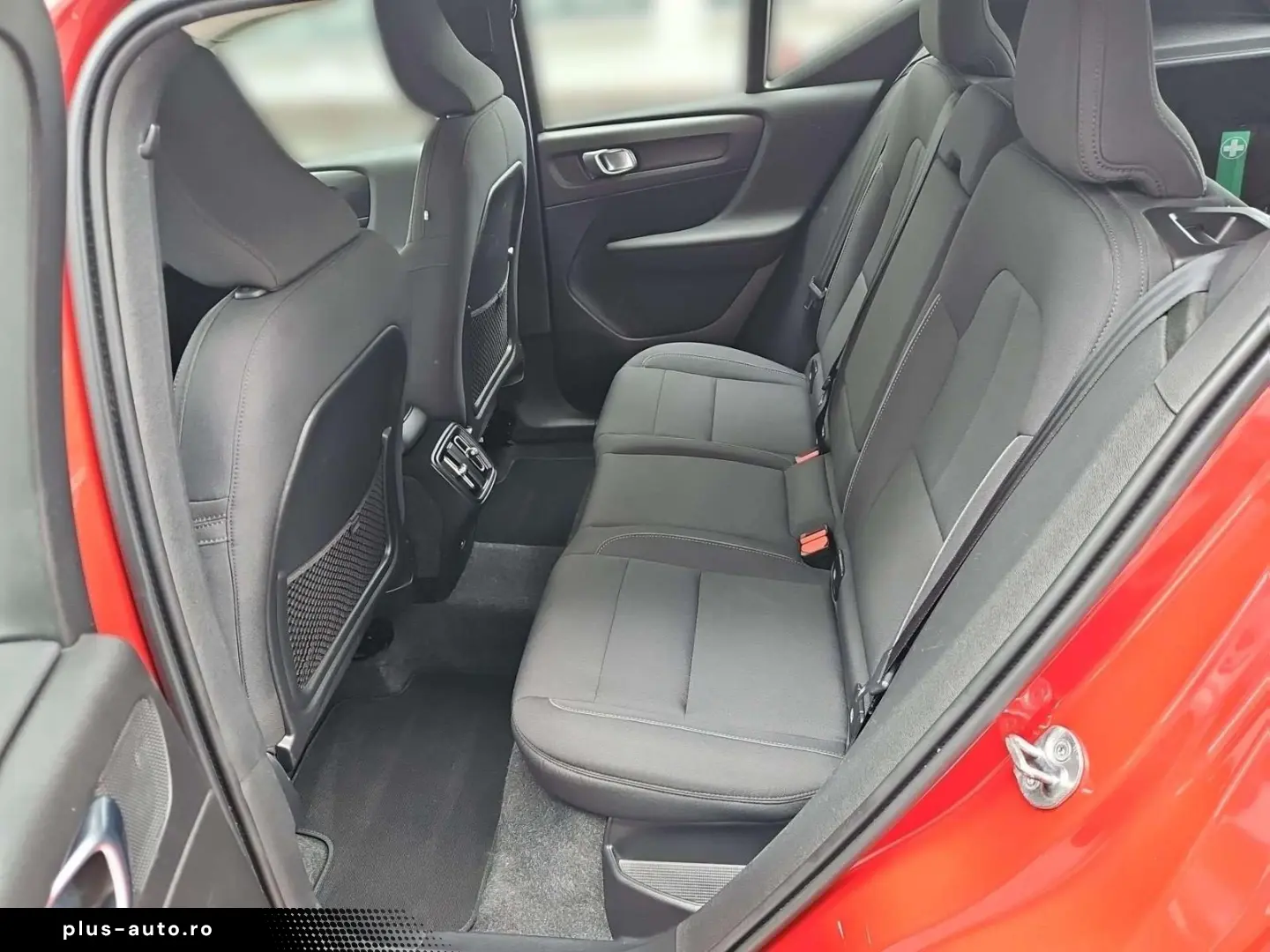 VOLVO XC40 Momentum Pro 2WD