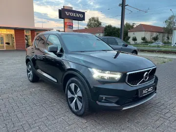 VOLVO XC40 T3 Momentum Pro Aut ACC Kamera Voll-LED AHK