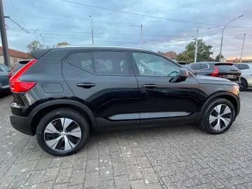 VOLVO XC40 T3 Momentum Pro Aut ACC Kamera Voll-LED AHK