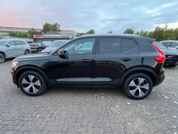 VOLVO XC40 T3 Momentum Pro Aut ACC Kamera Voll-LED AHK