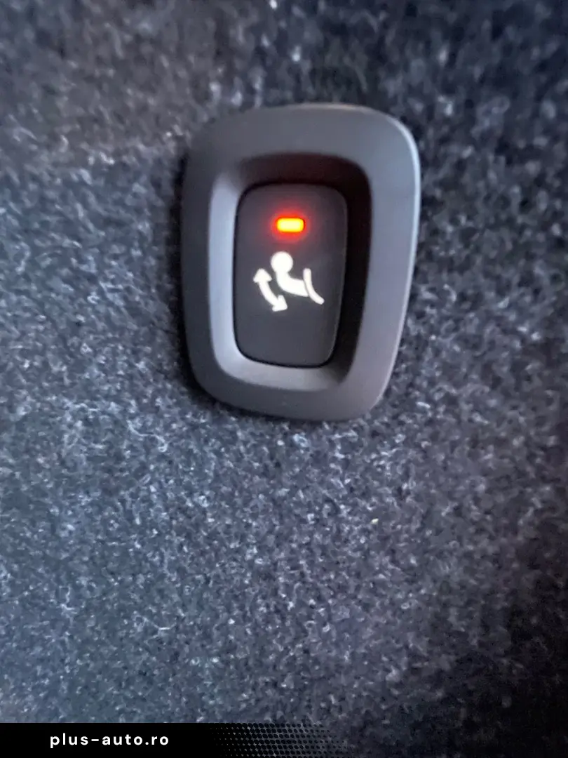 VOLVO XC40 T3 Momentum Pro Aut ACC Kamera Voll-LED AHK