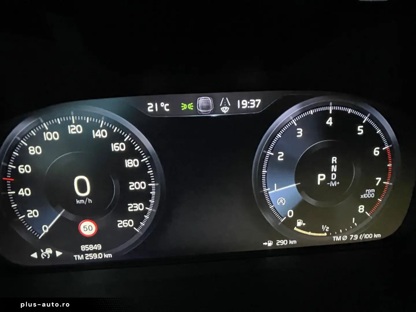 VOLVO XC40 T3 Momentum Pro Aut ACC Kamera Voll-LED AHK