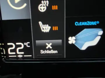 VOLVO XC40 T3 Momentum Pro Aut ACC Kamera Voll-LED AHK