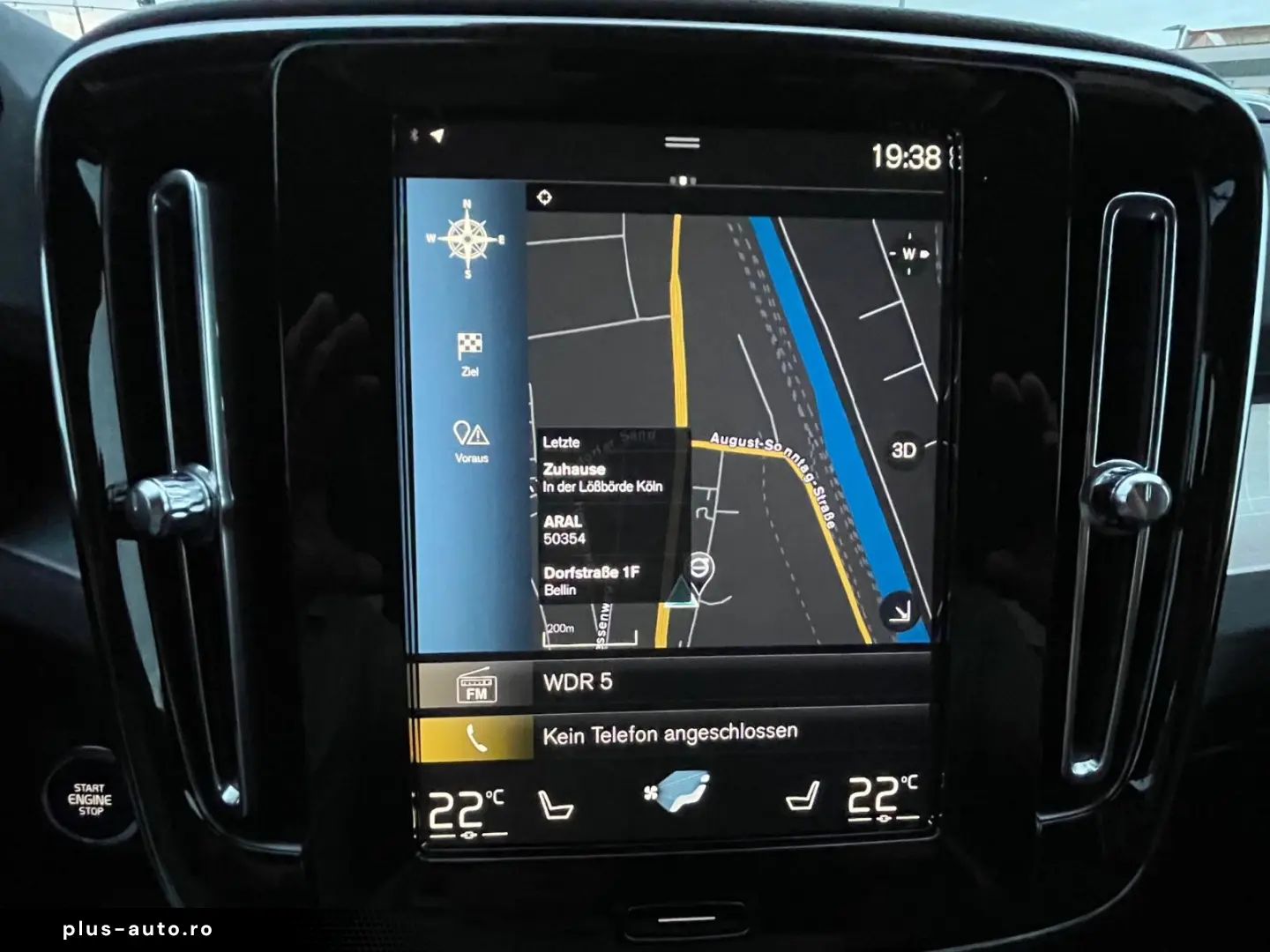 VOLVO XC40 T3 Momentum Pro Aut ACC Kamera Voll-LED AHK