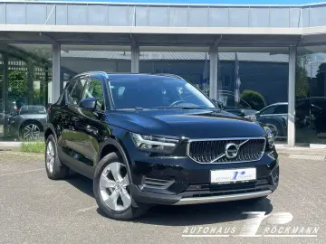VOLVO XC40 Momentum 2WD Aut. CarPlay Kamera