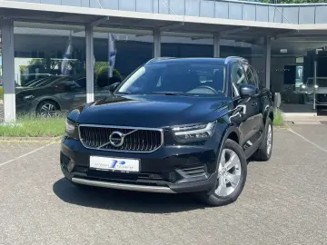 VOLVO XC40 Momentum 2WD Aut. CarPlay Kamera