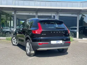 VOLVO XC40 Momentum 2WD Aut. CarPlay Kamera