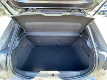 VOLVO XC40 Momentum 2WD Aut. CarPlay Kamera