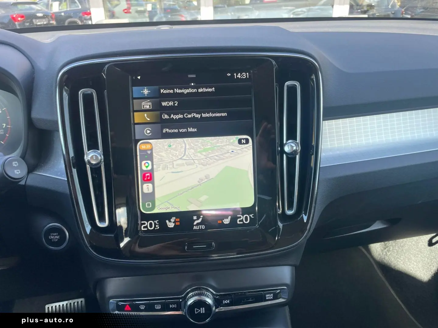 VOLVO XC40 Momentum 2WD Aut. CarPlay Kamera