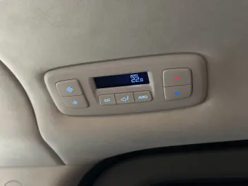 HYUNDAI Staria Signature Leder Pano 360Cam 7-Sitzer AHK