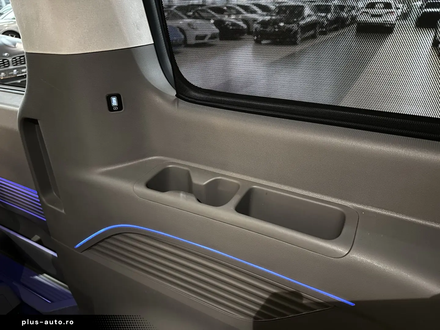 HYUNDAI Staria Signature Leder Pano 360Cam 7-Sitzer AHK