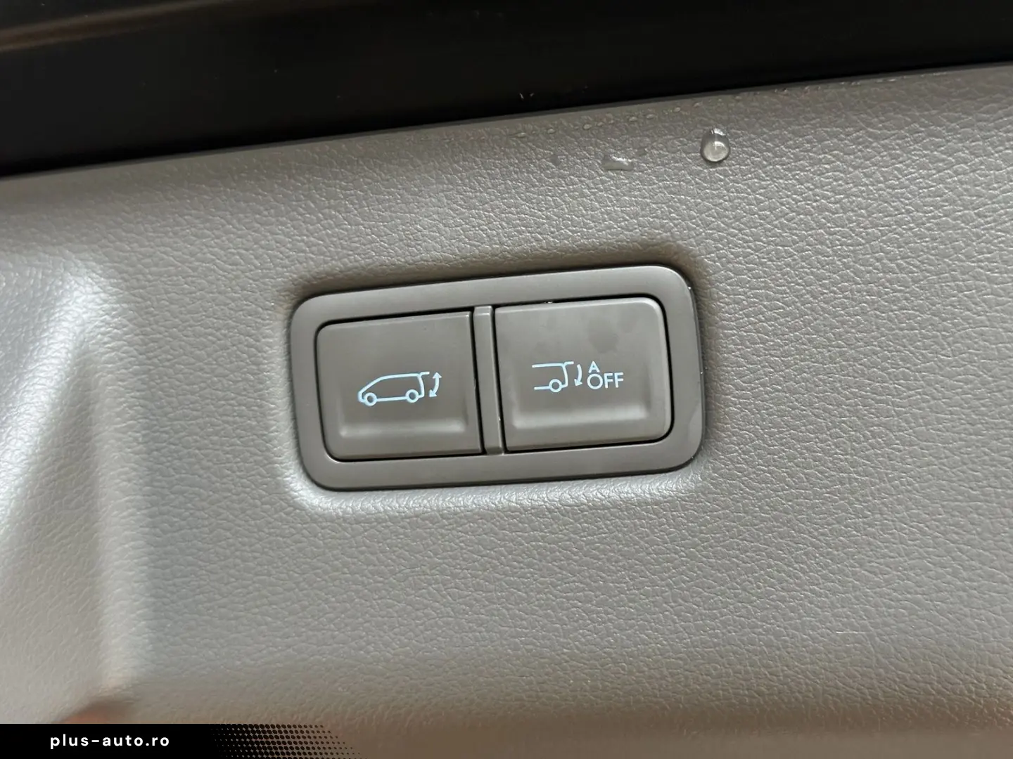 HYUNDAI Staria Signature Leder Pano 360Cam 7-Sitzer AHK