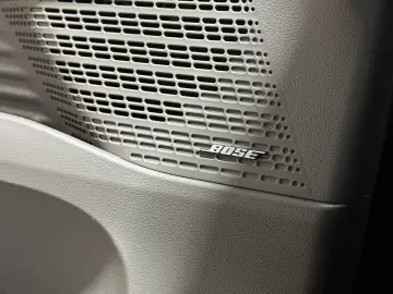 HYUNDAI Staria Signature Leder Pano 360Cam 7-Sitzer AHK