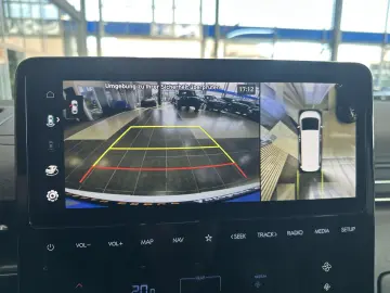 HYUNDAI Staria Signature 7-Sitzer Leder 360Cam BOSE Pano