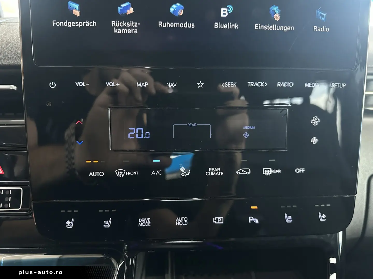 HYUNDAI Staria Signature 7-Sitzer Leder 360Cam BOSE Pano