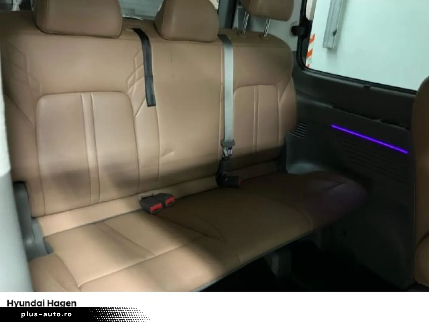 HYUNDAI STARIA Signature 4WD LED NAV BOSE LEDER 7Sitzer