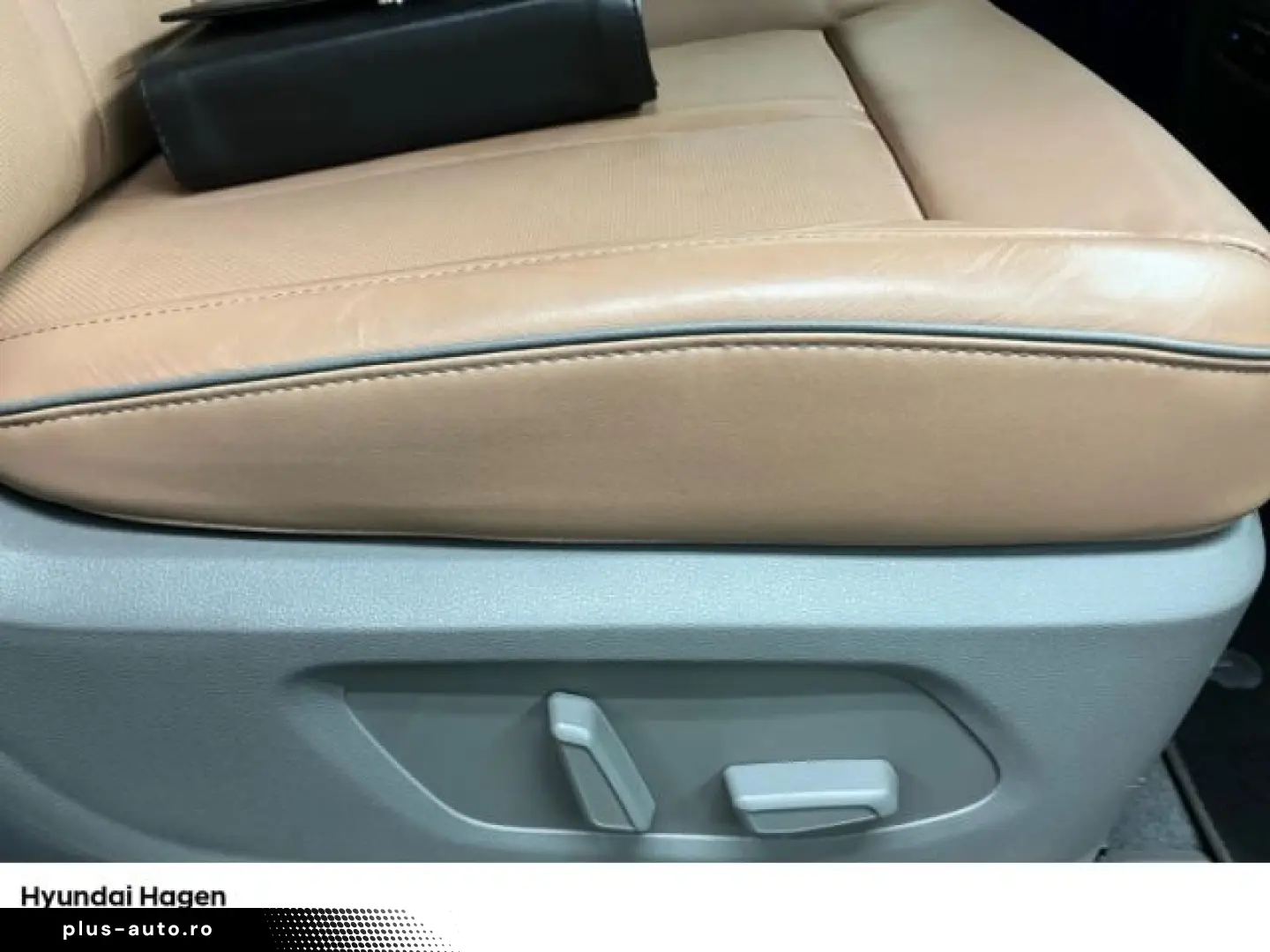 HYUNDAI STARIA Signature 4WD LED NAV BOSE LEDER 7Sitzer