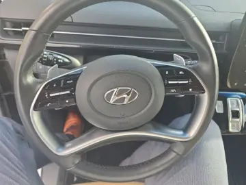 HYUNDAI STARIA Prime EU6d DPF 9-Sitzer (MJ23) 2.2 CRDi 8