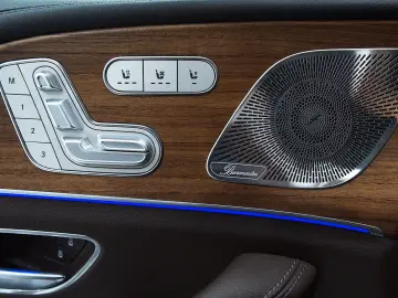 Mercedes-Benz GLS 580 4Matic  BURMESTER PANO HUD 7-SEATER