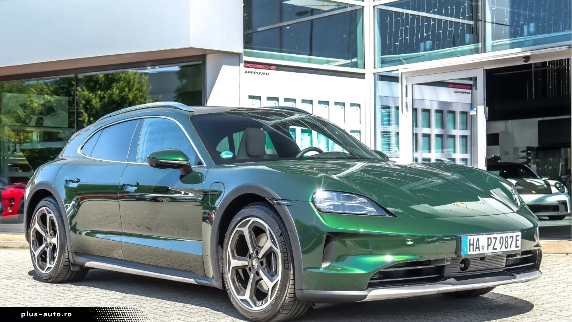 Porsche Taycan 4 Cross Turismo Soft-Close Head-Up