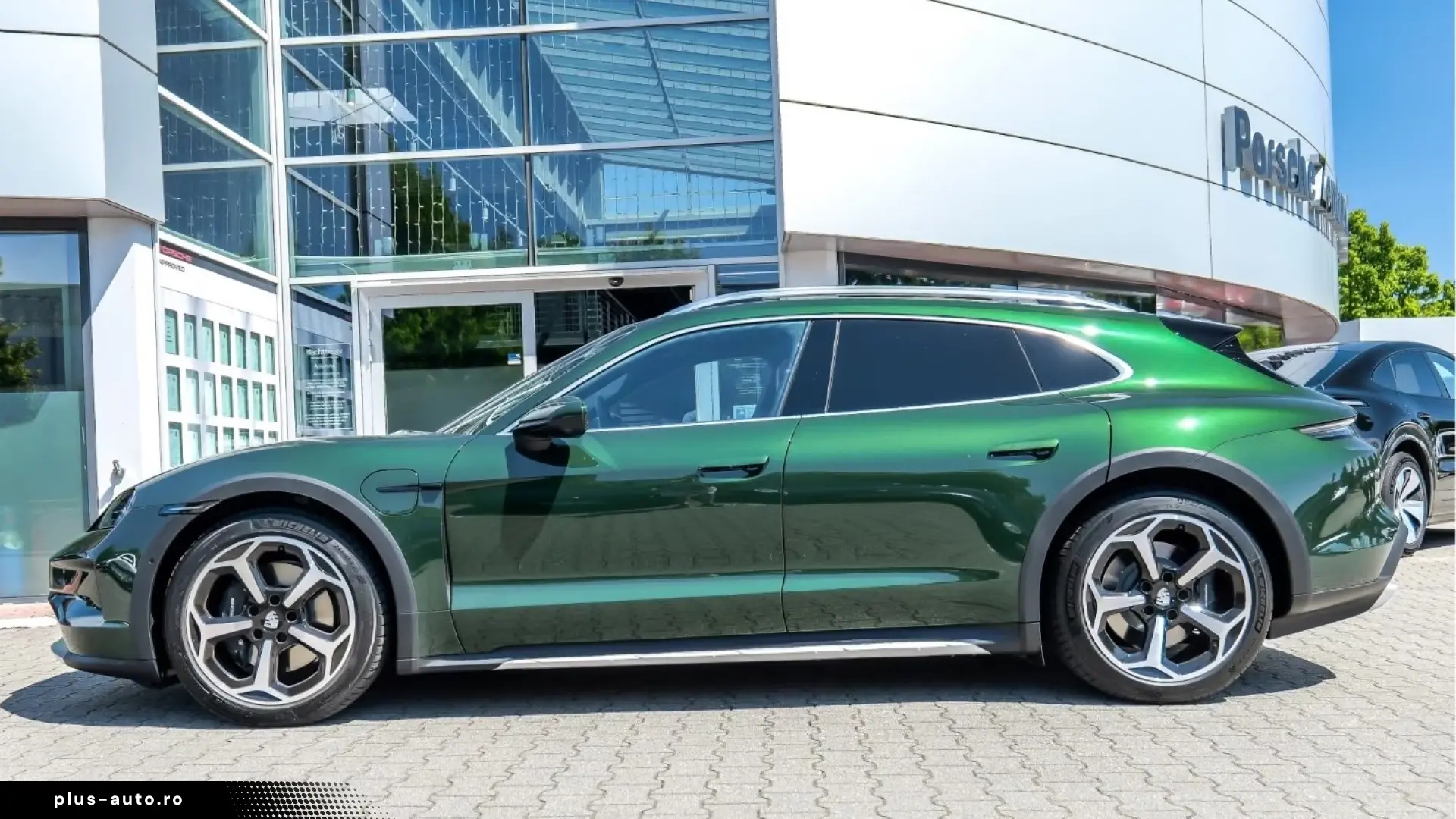 Porsche Taycan 4 Cross Turismo Soft-Close Head-Up