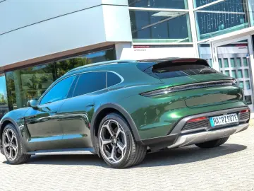 Porsche Taycan 4 Cross Turismo Soft-Close Head-Up