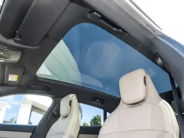 Porsche Taycan 4 Cross Turismo Soft-Close Head-Up
