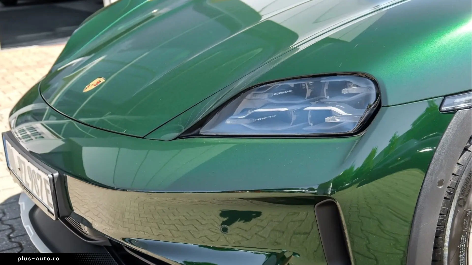 Porsche Taycan 4 Cross Turismo Soft-Close Head-Up