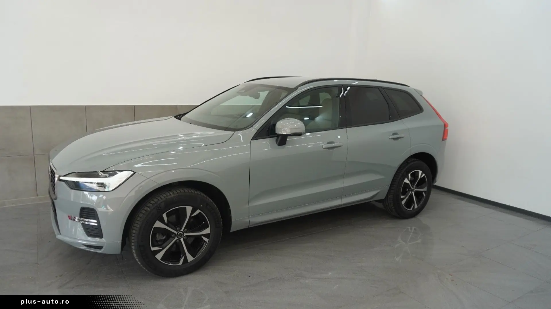 VOLVO XC60 B5 Core AWD NewMod PilotAss TWA Garantie