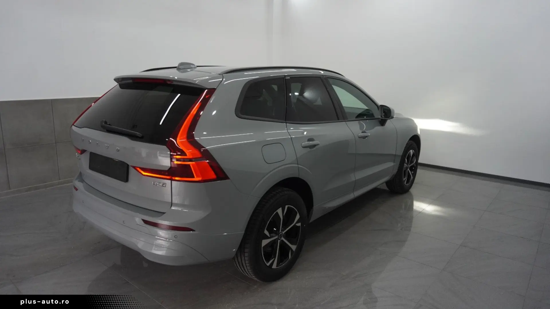 VOLVO XC60 B5 Core AWD NewMod PilotAss TWA Garantie