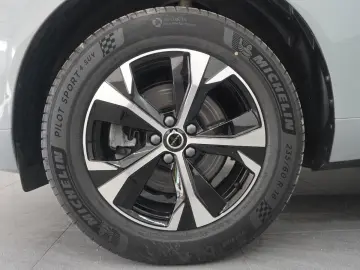 VOLVO XC60 B5 Core AWD NewMod PilotAss TWA Garantie