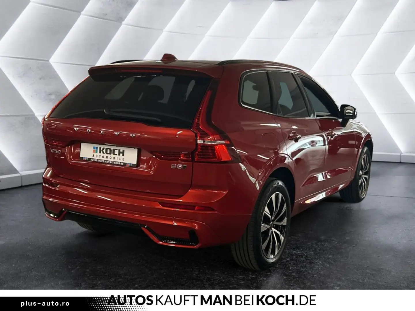 VOLVO XC60 B5 B AWD Plus Dark ACC BLIS V-LED 4xSHz H&K
