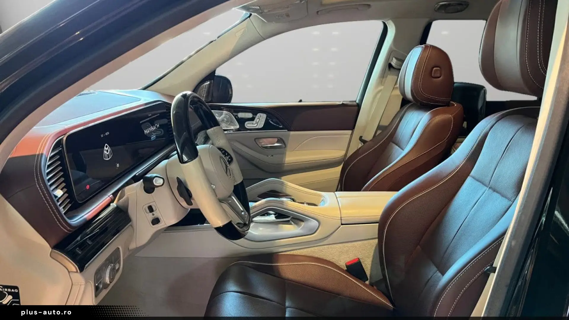 Mercedes-Benz GLS600 Maybach First-Class Fond