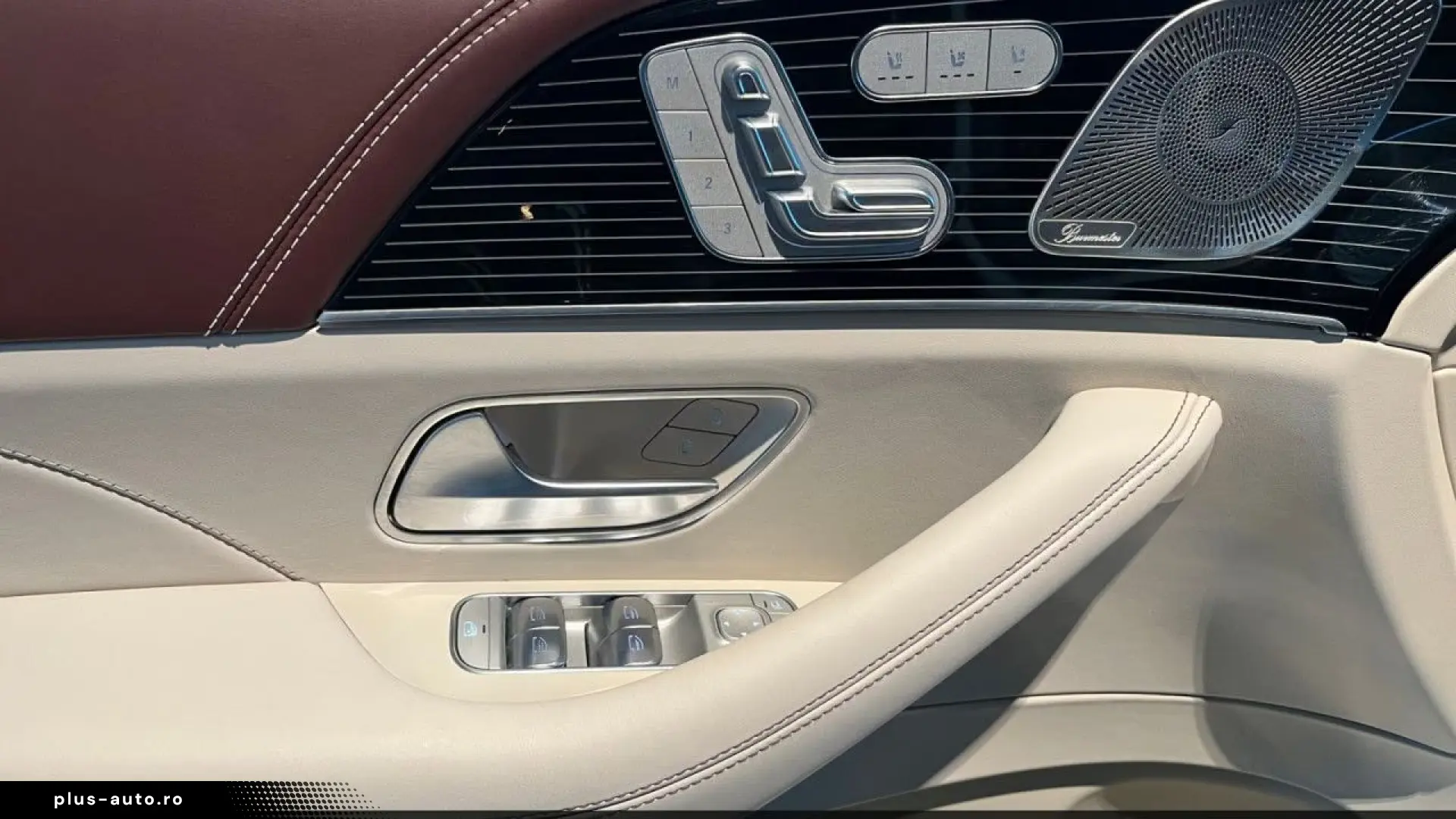 Mercedes-Benz GLS600 Maybach First-Class Fond