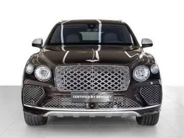 Bentley Bentayga EWB Mulliner von BENTLEY