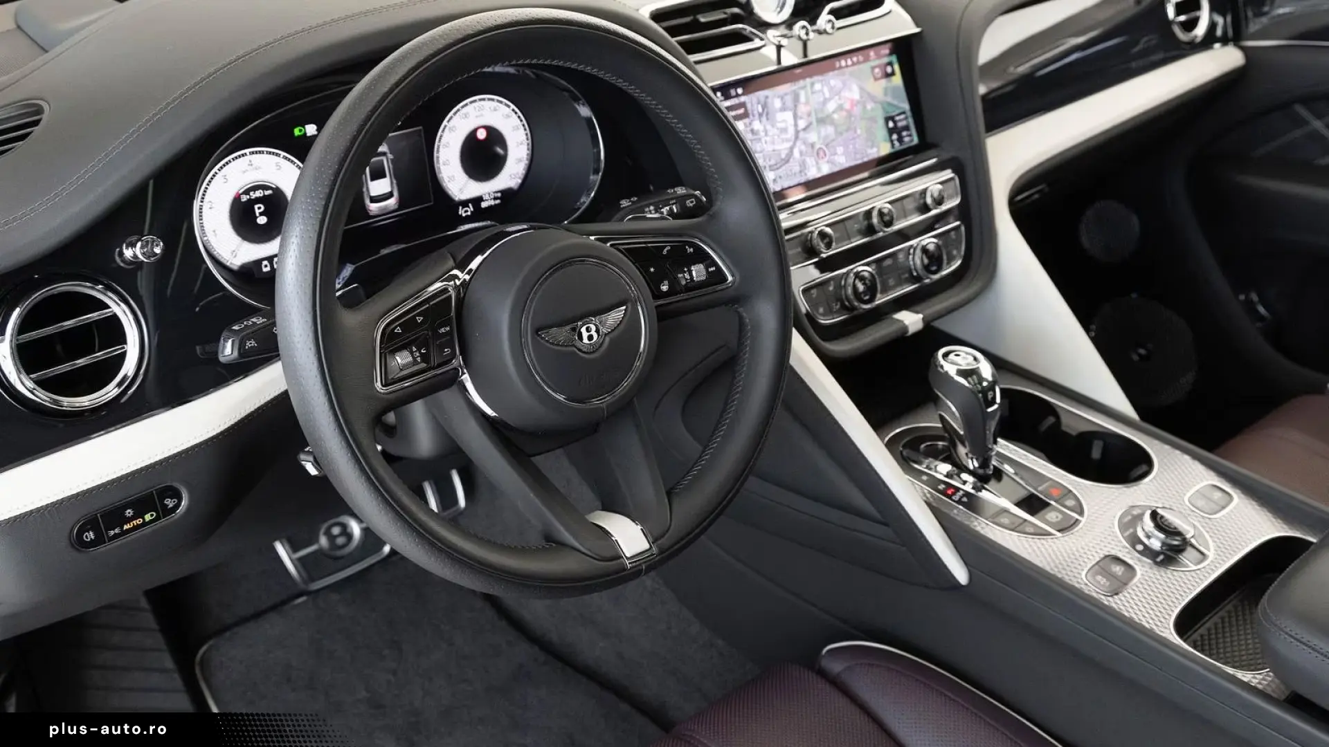Bentley Bentayga EWB Mulliner von BENTLEY