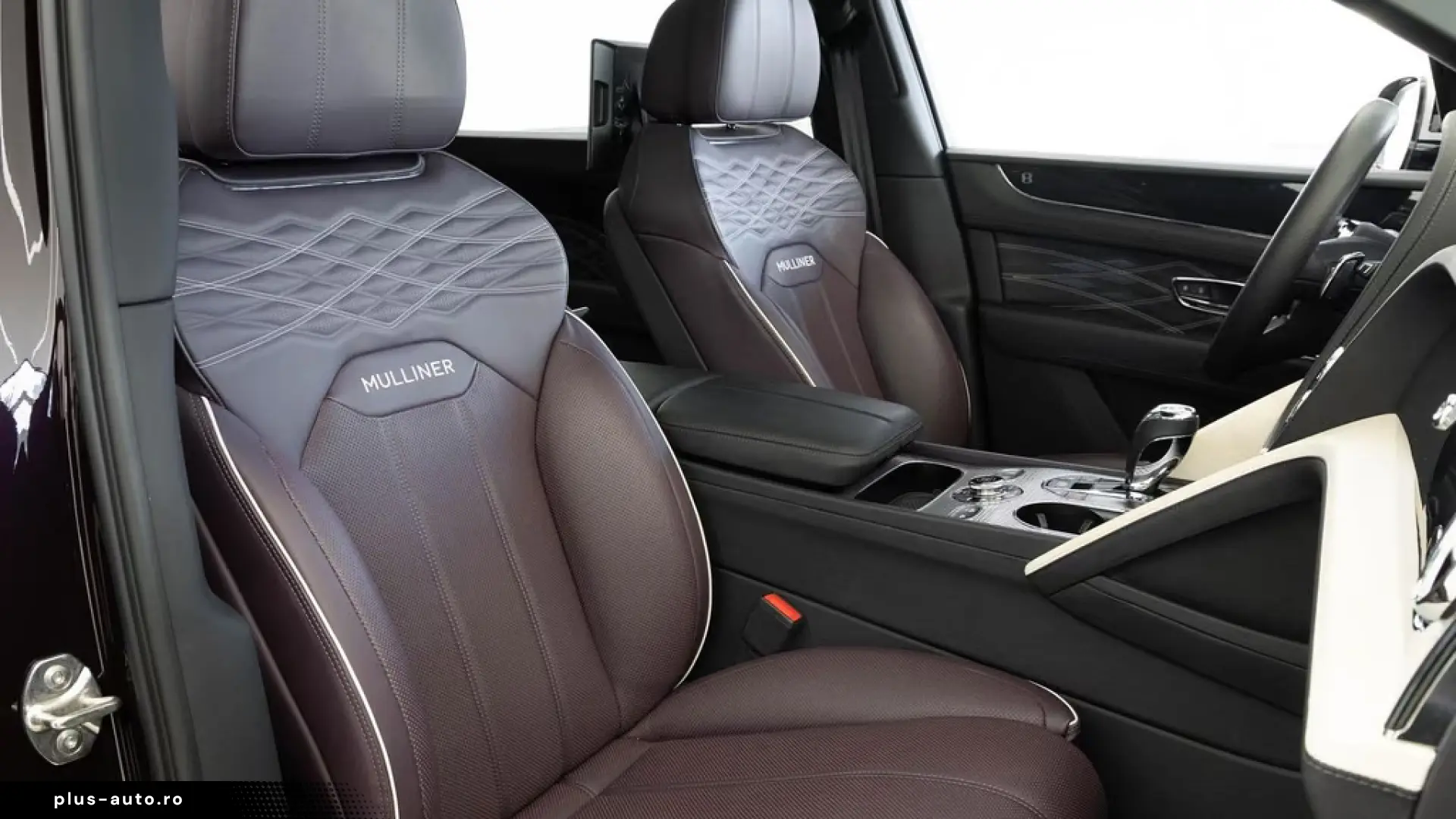 Bentley Bentayga EWB Mulliner von BENTLEY