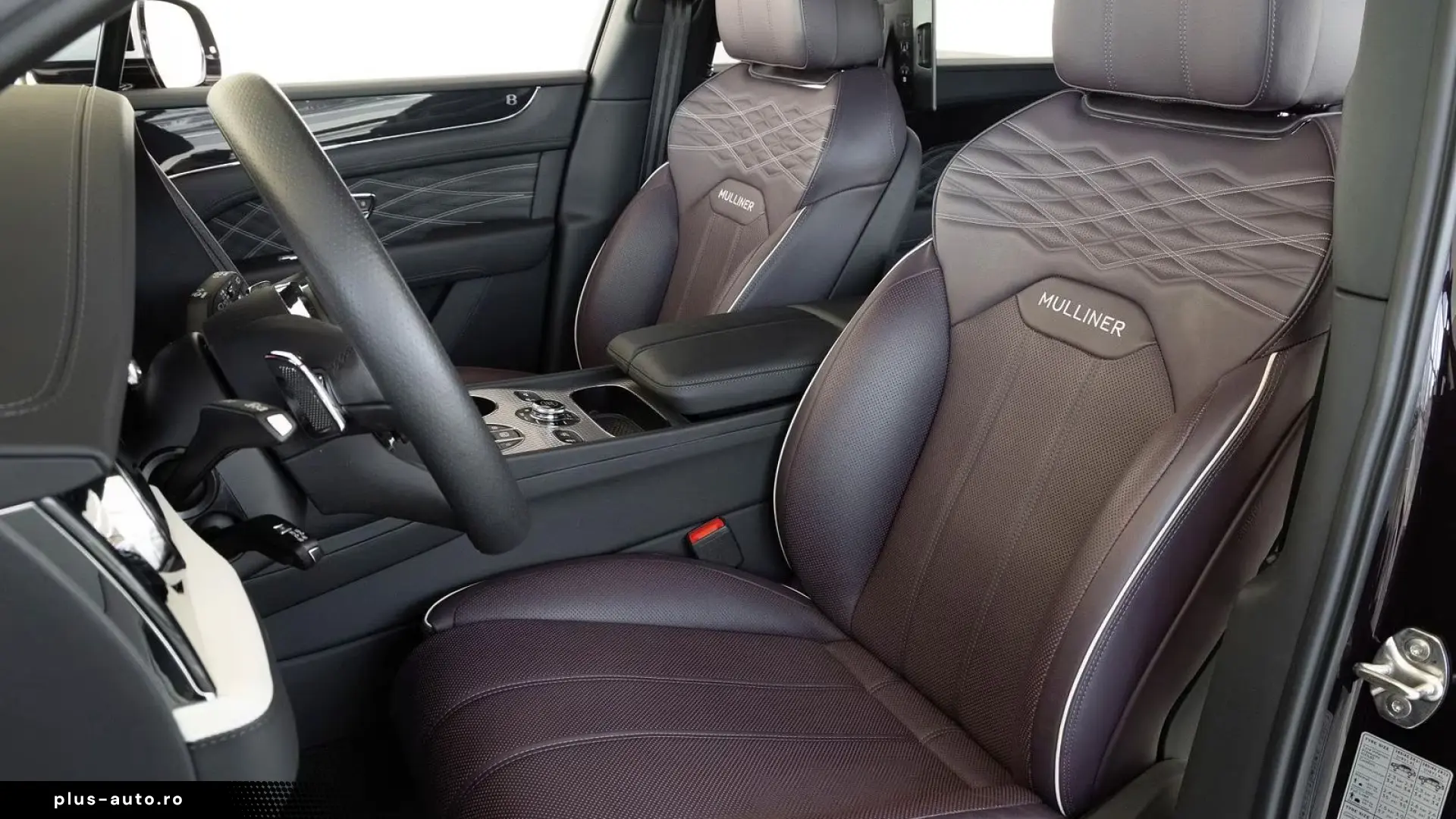 Bentley Bentayga EWB Mulliner von BENTLEY