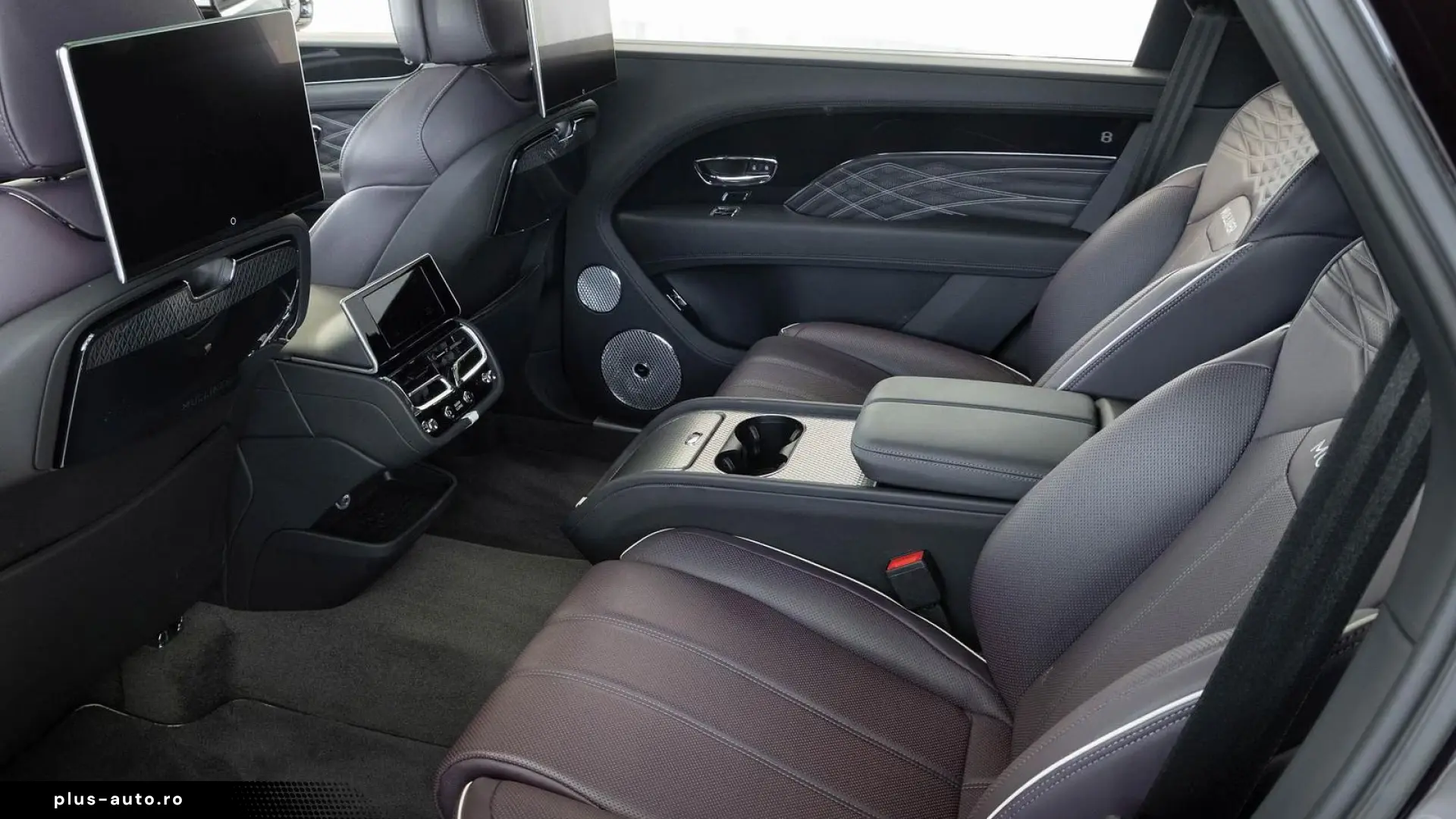 Bentley Bentayga EWB Mulliner von BENTLEY