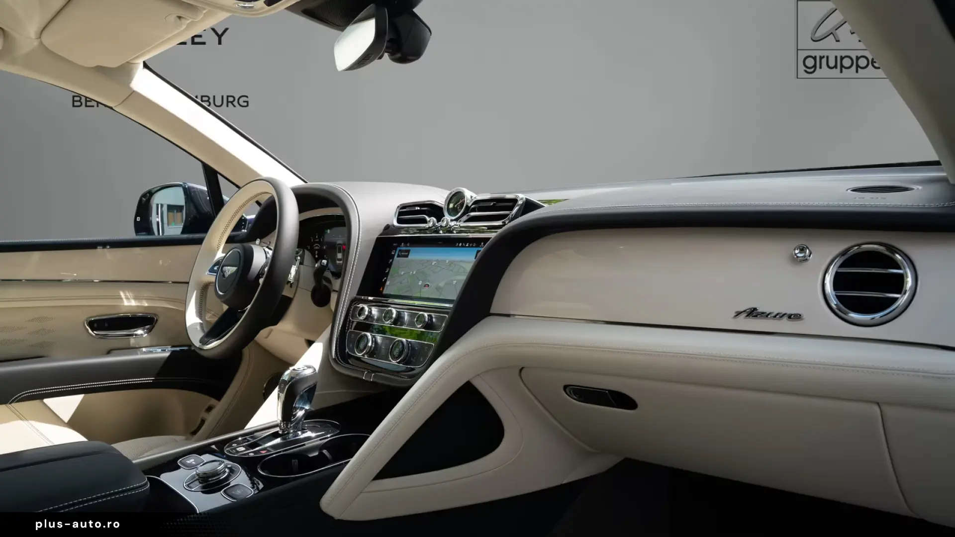 Bentley Bentayga V8 EWB Azure V8  AirlineSeatSpec