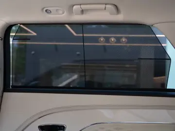 Bentley Bentayga V8 EWB Azure V8  AirlineSeatSpec