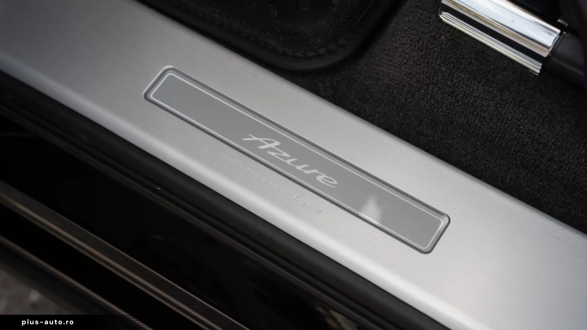 Bentley Bentayga V8 EWB Azure V8  AirlineSeatSpec
