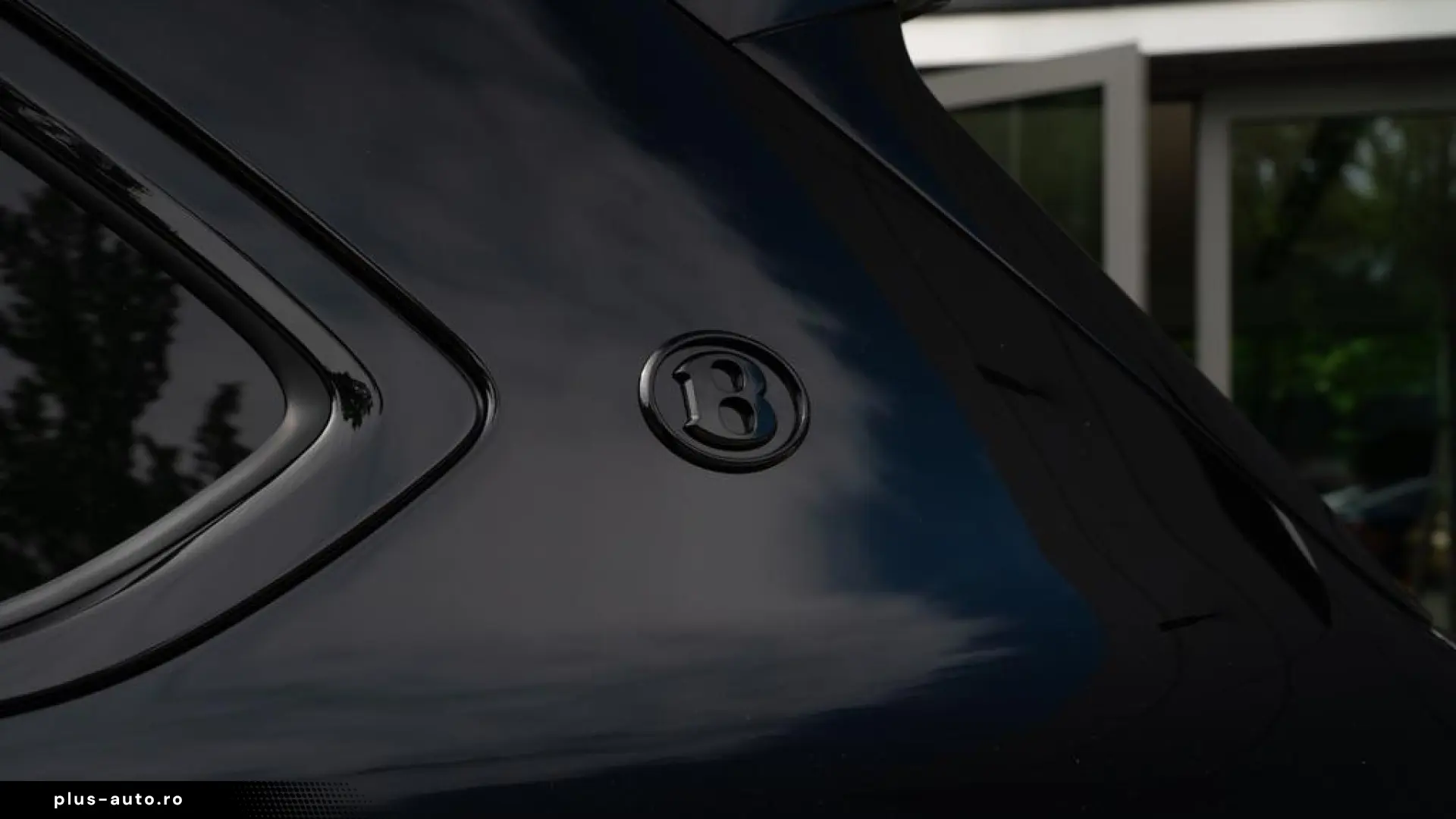 Bentley Bentayga V8 EWB Azure V8  AirlineSeatSpec