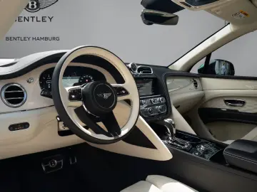 Bentley Bentayga V8 EWB Azure V8  AirlineSeatSpec