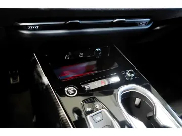 AUDI A6 Limousine e-hybrid quattro S line edition one