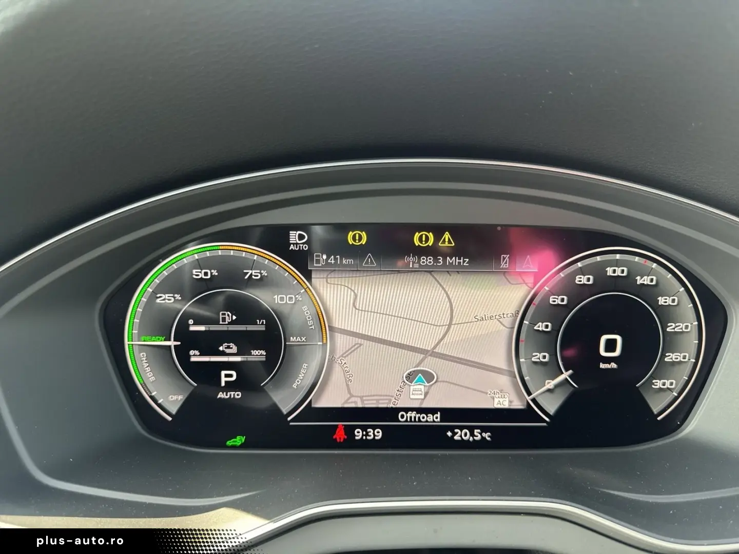 AUDI Q5 55 TFSI e qu S line MATRIX AHK PANO 360  21